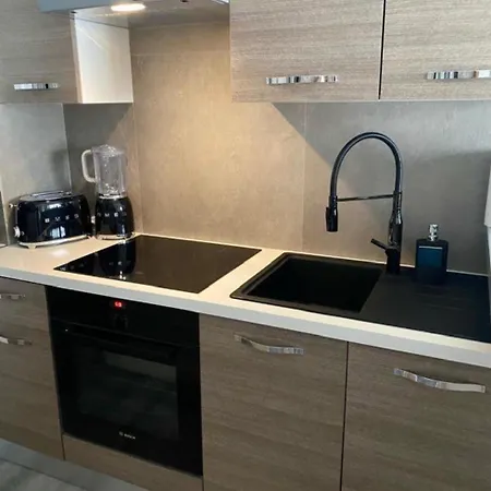 T2 Neuf Avec Loggia 5 Min Du Port De Apartment *